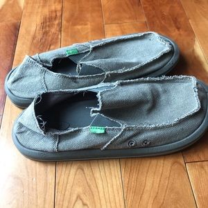 Men’s size 7 Sanuk Slip ons. Grey, only worn once!
